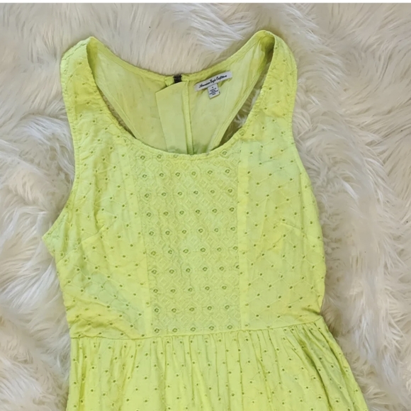 AEO Eyelet Cut Out dress - Picture 4 of 10